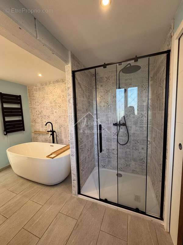 Maison à GANNAY-SUR-LOIRE