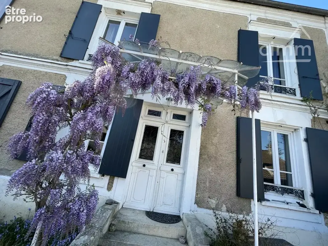 Charme et grands espaces pour cette maison du XIX ème rénovée avec goût - photo 2