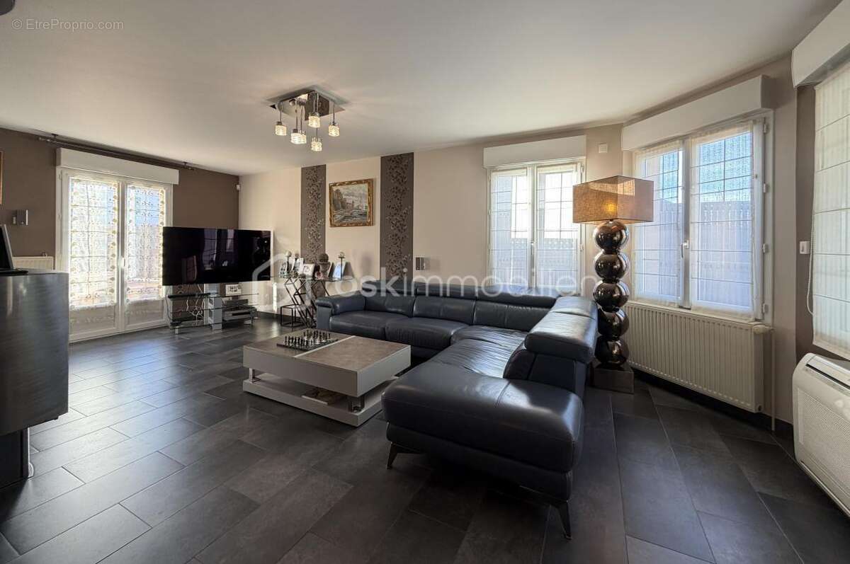 Maison à NANTEUIL-LES-MEAUX