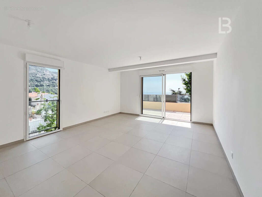 Appartement à LA TURBIE