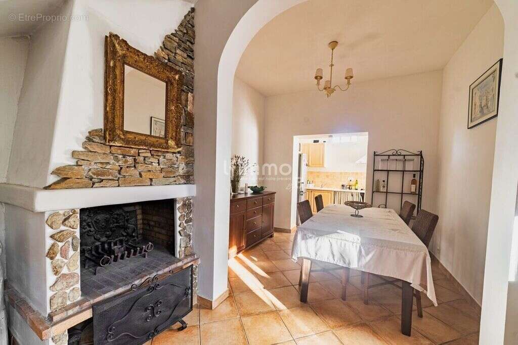 Maison à MARSEILLE-9E