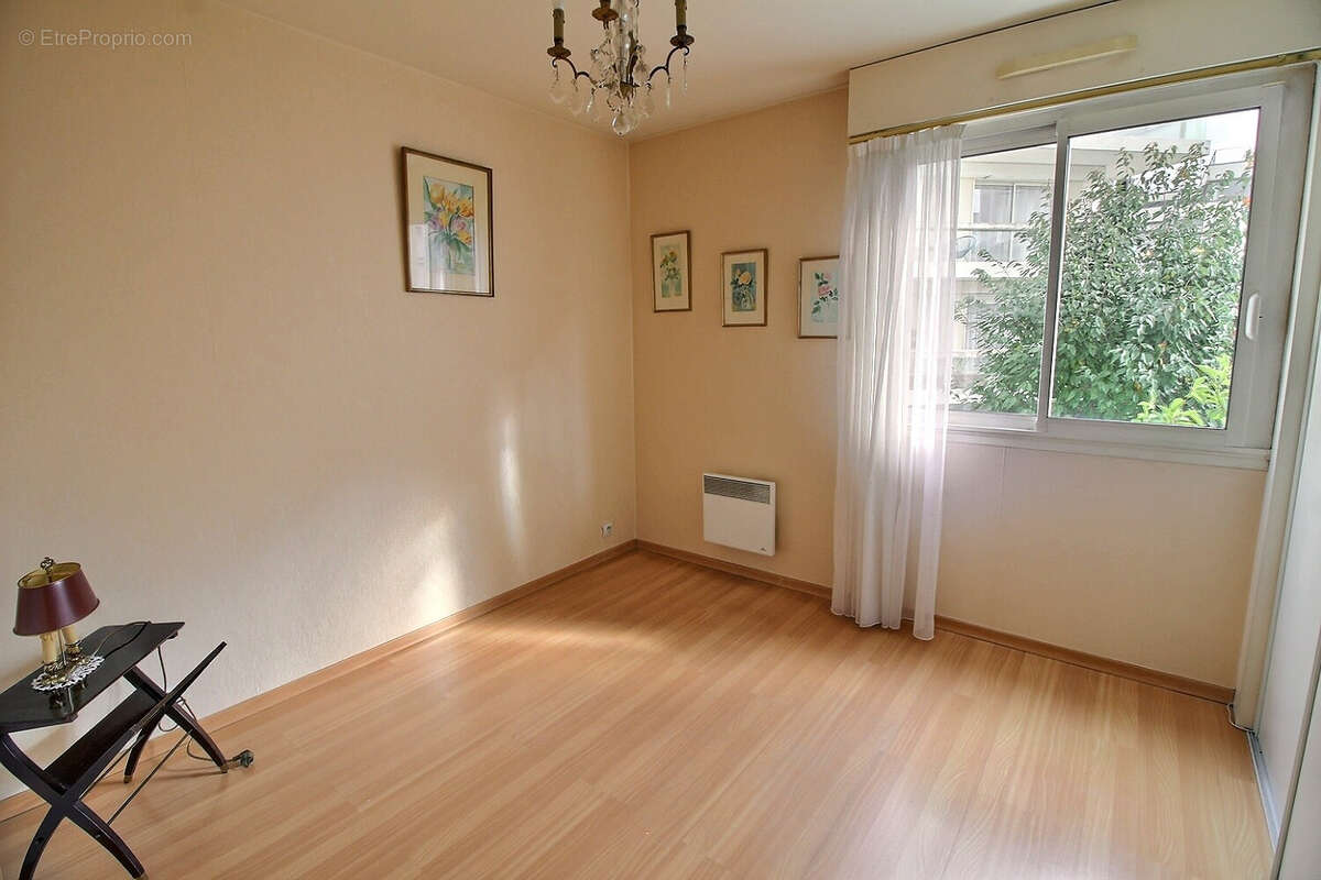 Appartement à MONTIGNY-LE-BRETONNEUX