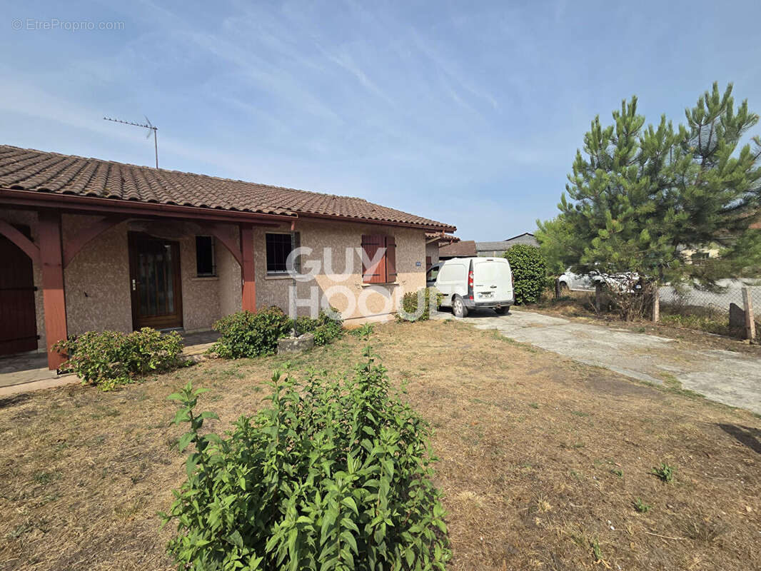 Rion-des-Landes, Maison de plain-pied avec garage et jardin. Beau potentiel - photo 10