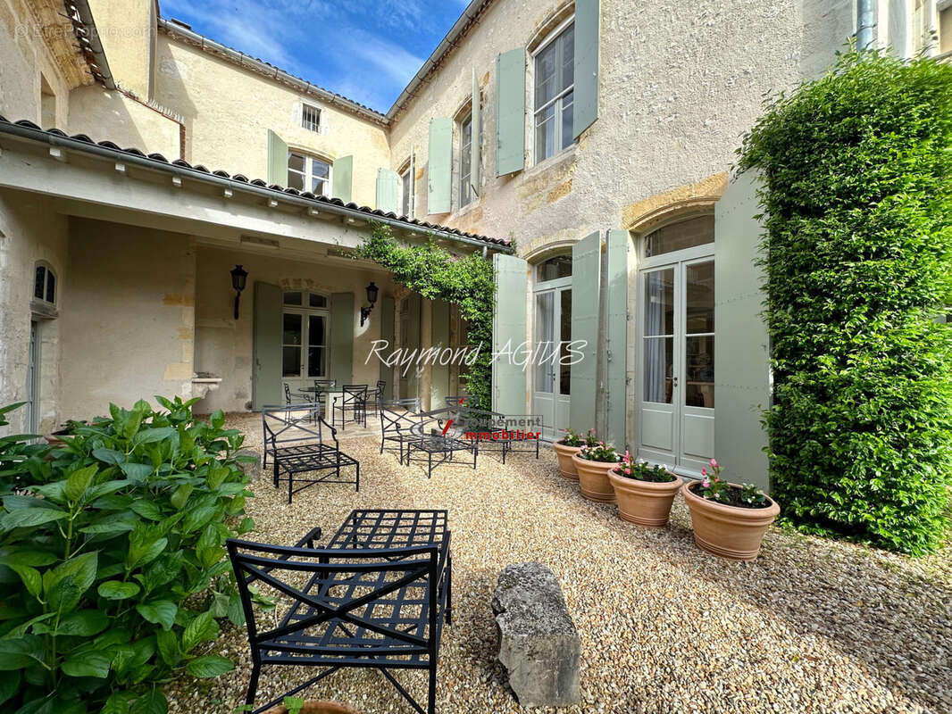 Maison à SAINTE-FOY-LA-GRANDE