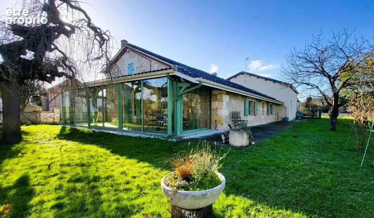 Maison 4 pièces 140 m² à vendre à Saint-Laurent-Des-Vignes (24100) - photo 2