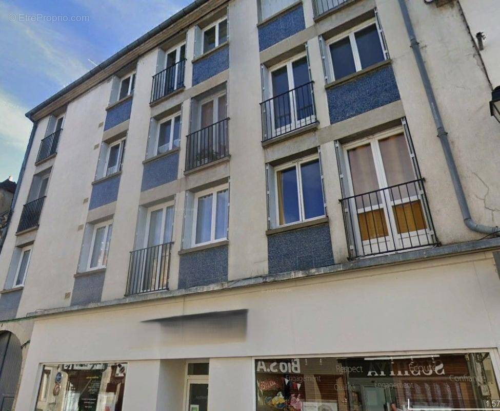 Appartement à SAINT-AMAND-MONTROND