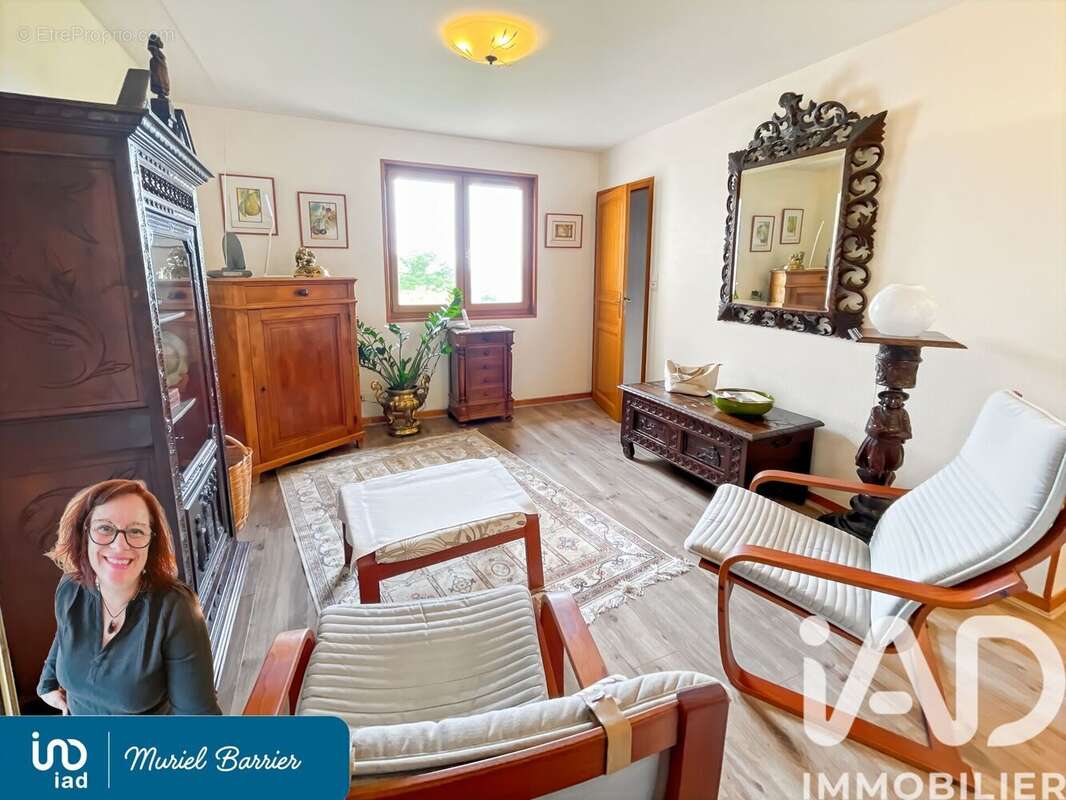 Photo 9 - Maison à SAINT-GENEST-LERPT