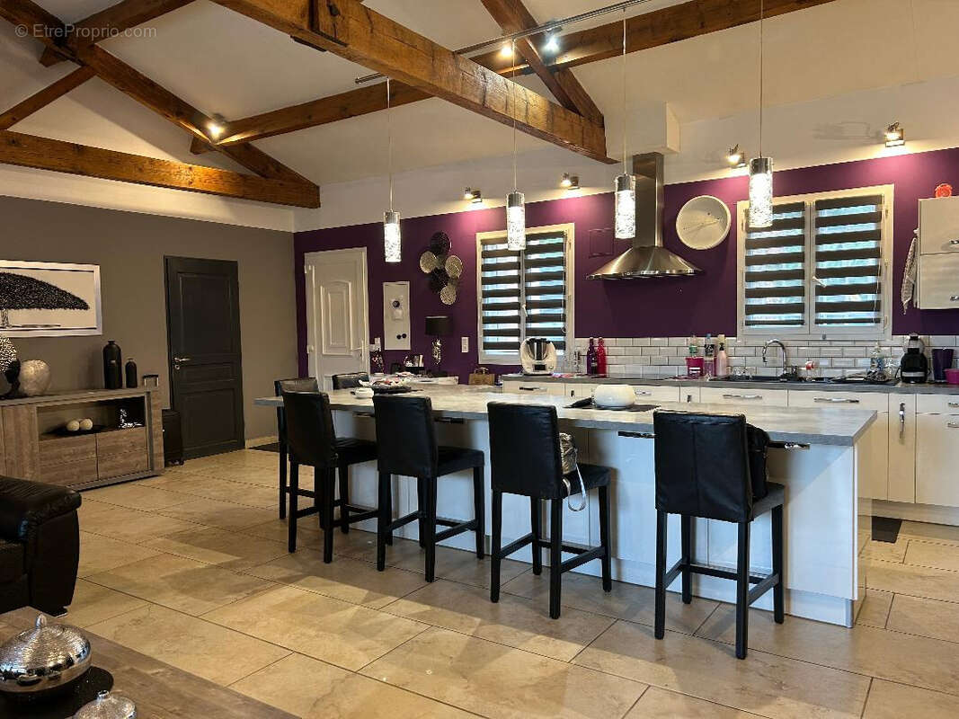 Maison à FLASSANS-SUR-ISSOLE