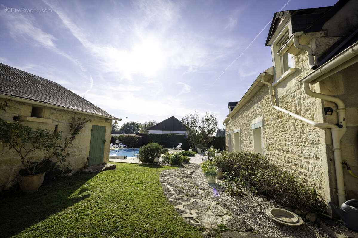 Maison à URZY