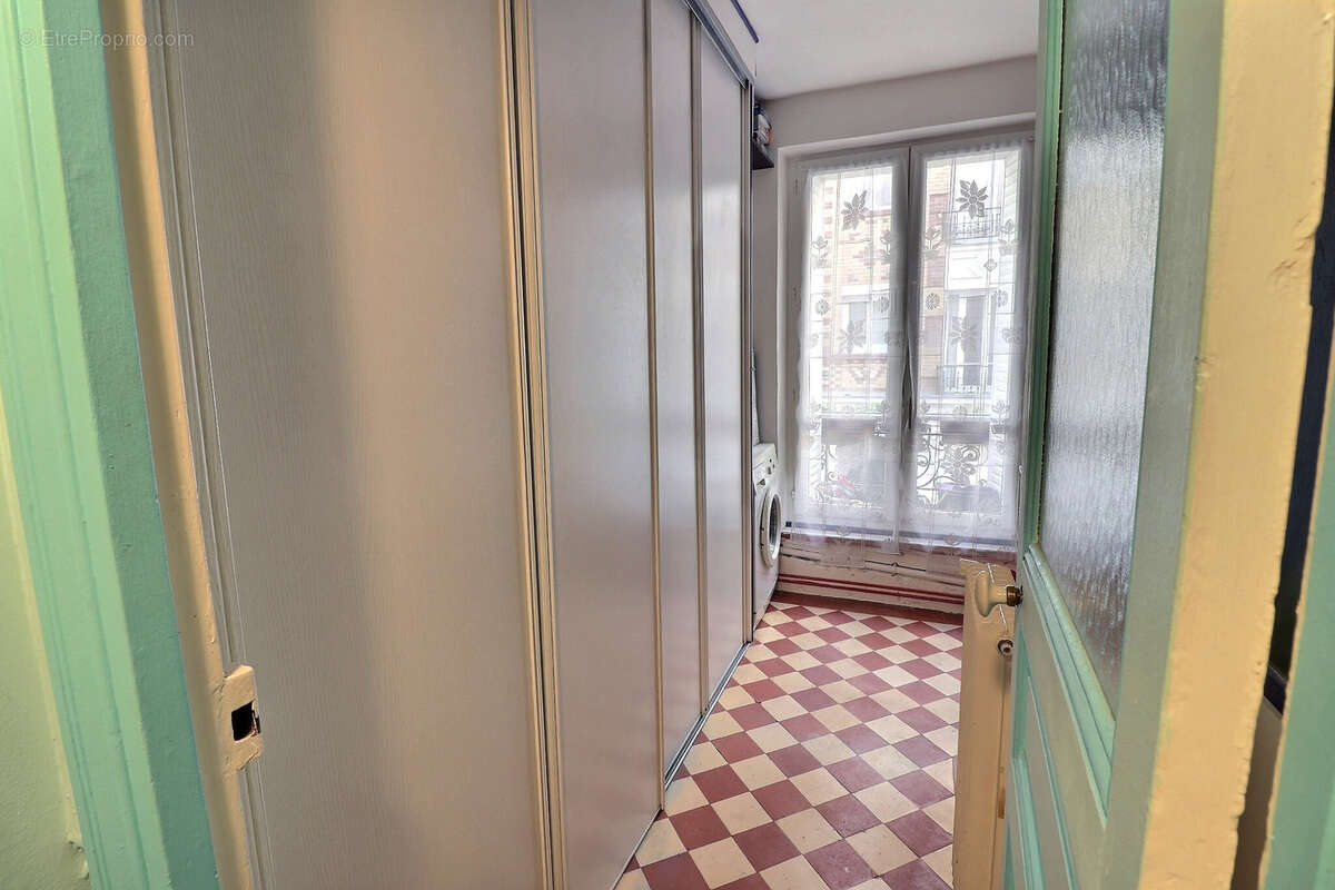 Appartement à PARIS-14E