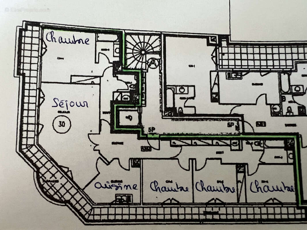 Appartement à ISSY-LES-MOULINEAUX