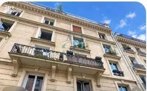 Studio à deux pas- rue des Martyrs - photo 13