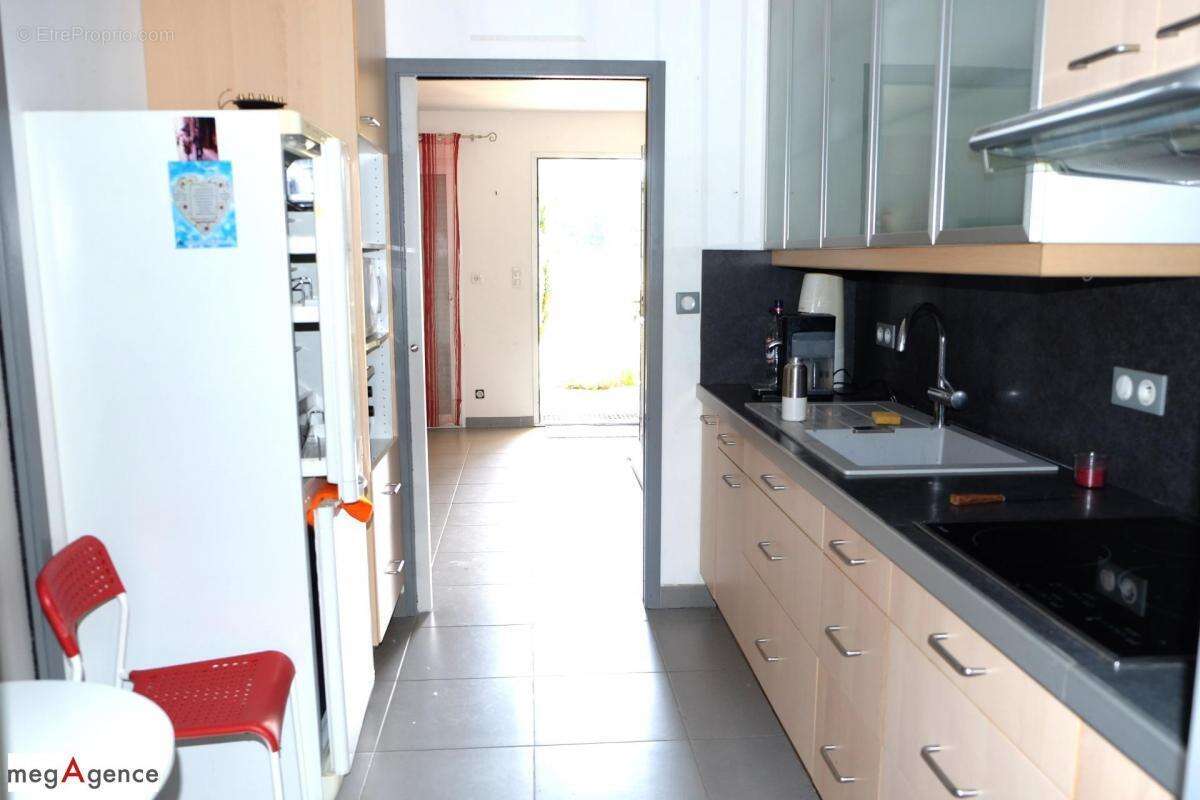 Appartement à SAINT-GERMAIN-LES-VERGNES