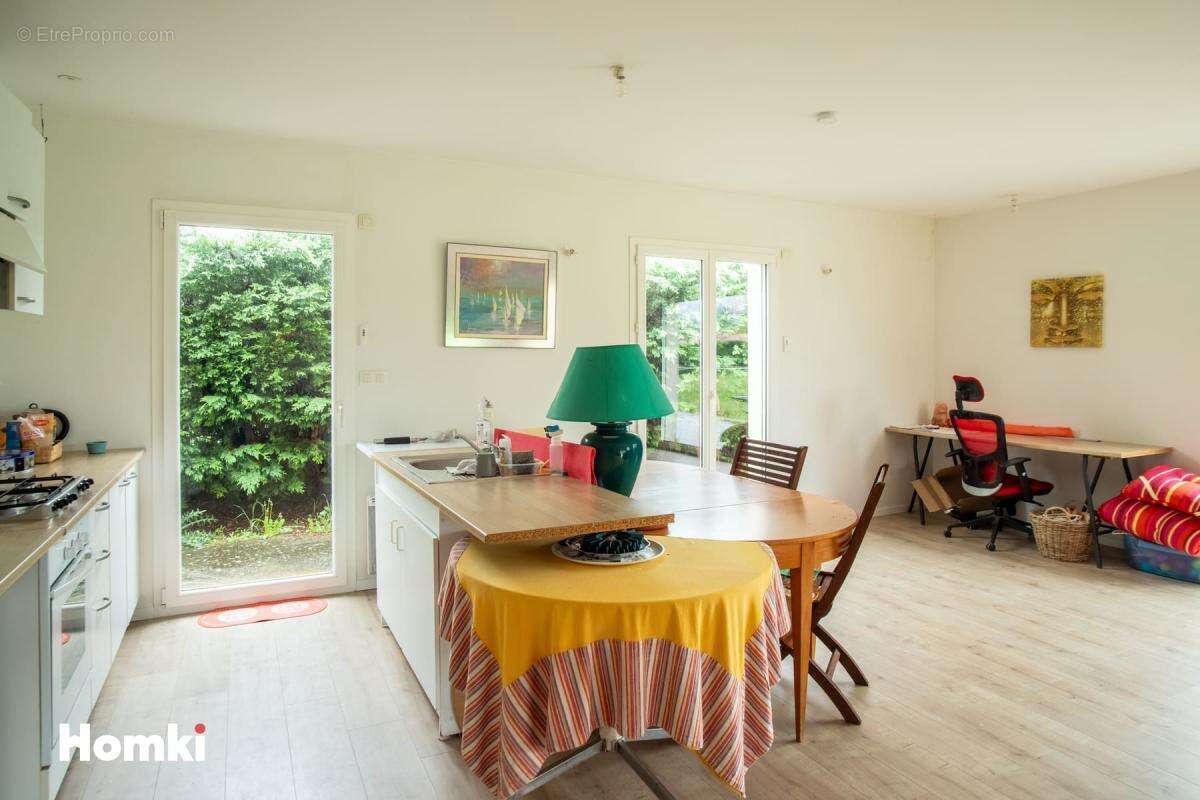 Maison à BAS-EN-BASSET