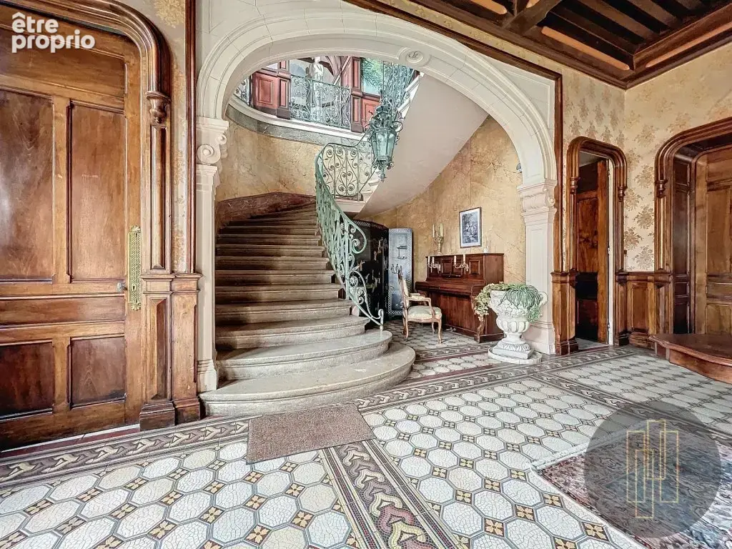 GLEIZE - château - - photo 3