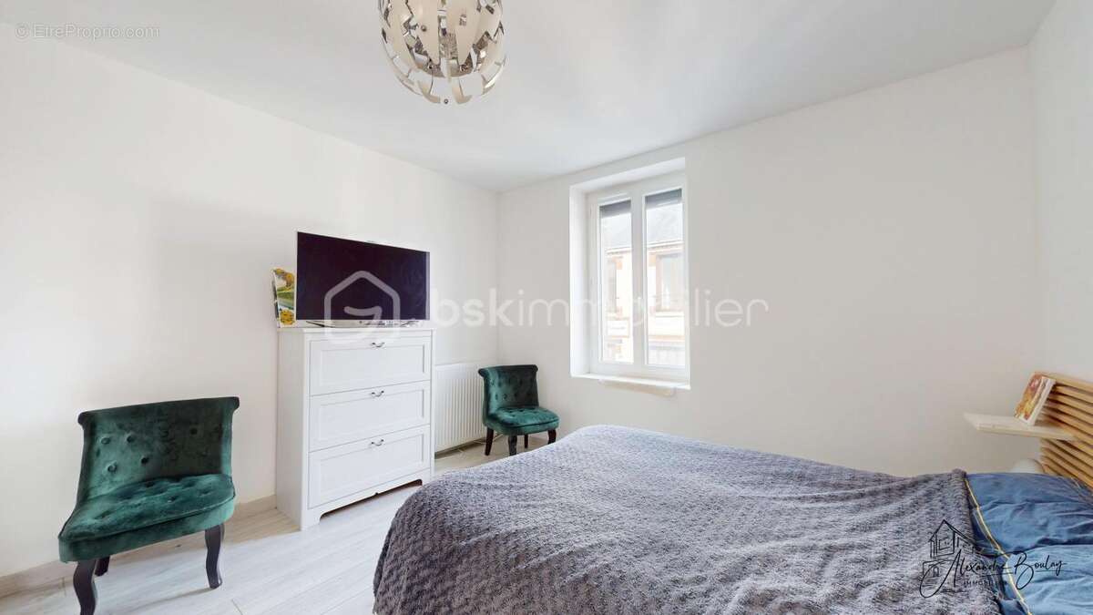 Maison à BAZOCHES-LES-GALLERANDES