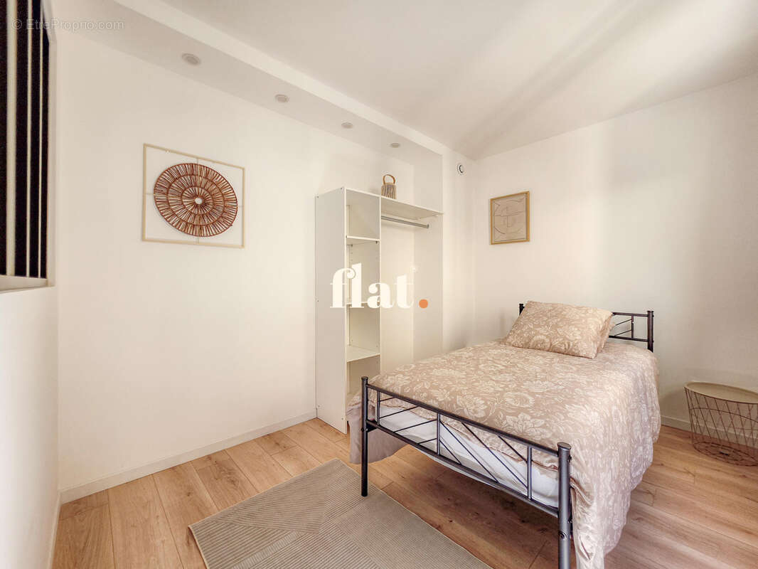 Appartement T3 rénové  50 m2 avec parking et balcon sur la Place de la Guiroué - photo 23