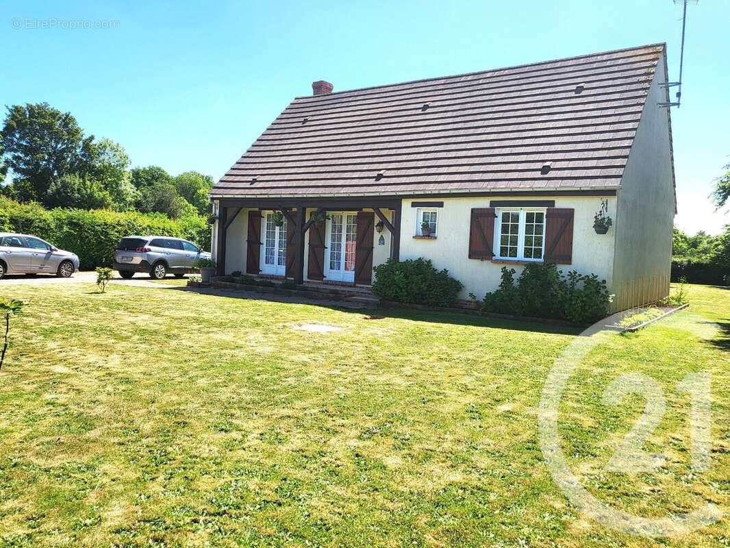 Maison à LE NOYER-EN-OUCHE