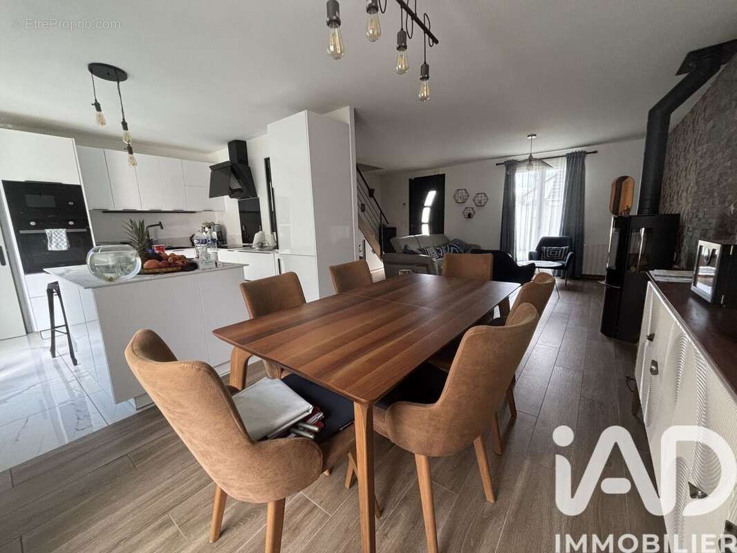 Photo 4 - Maison à VILLENOY