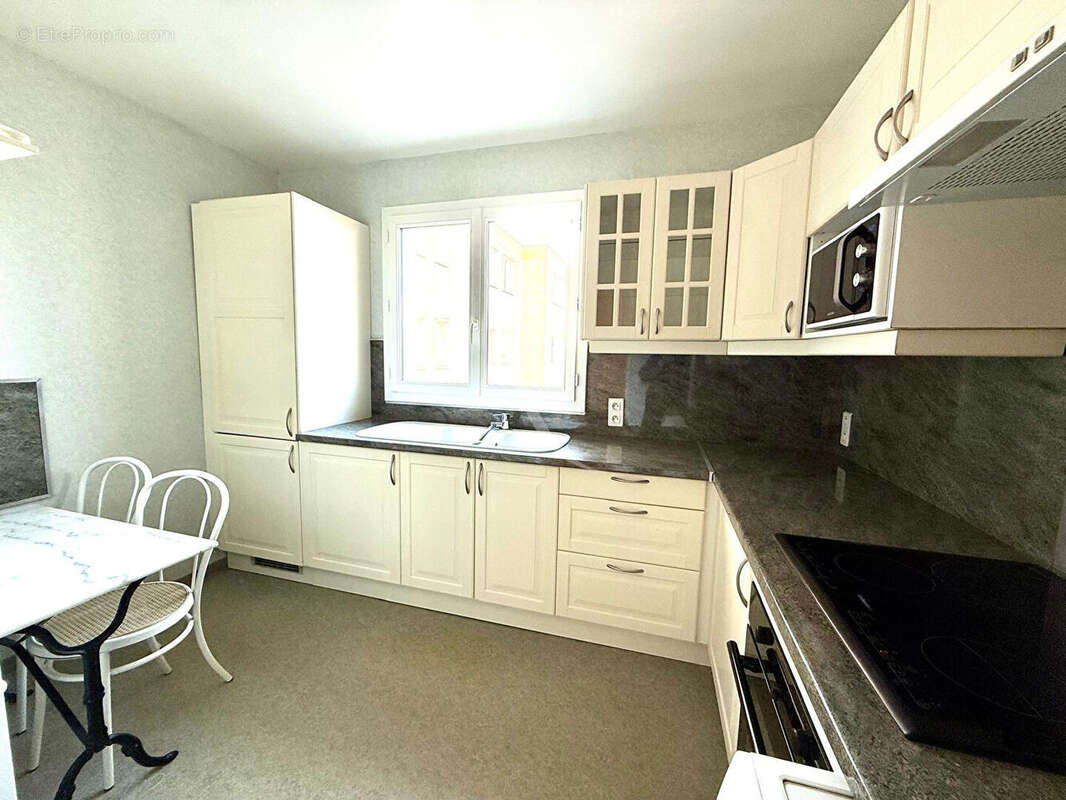 Appartement à LOGNES