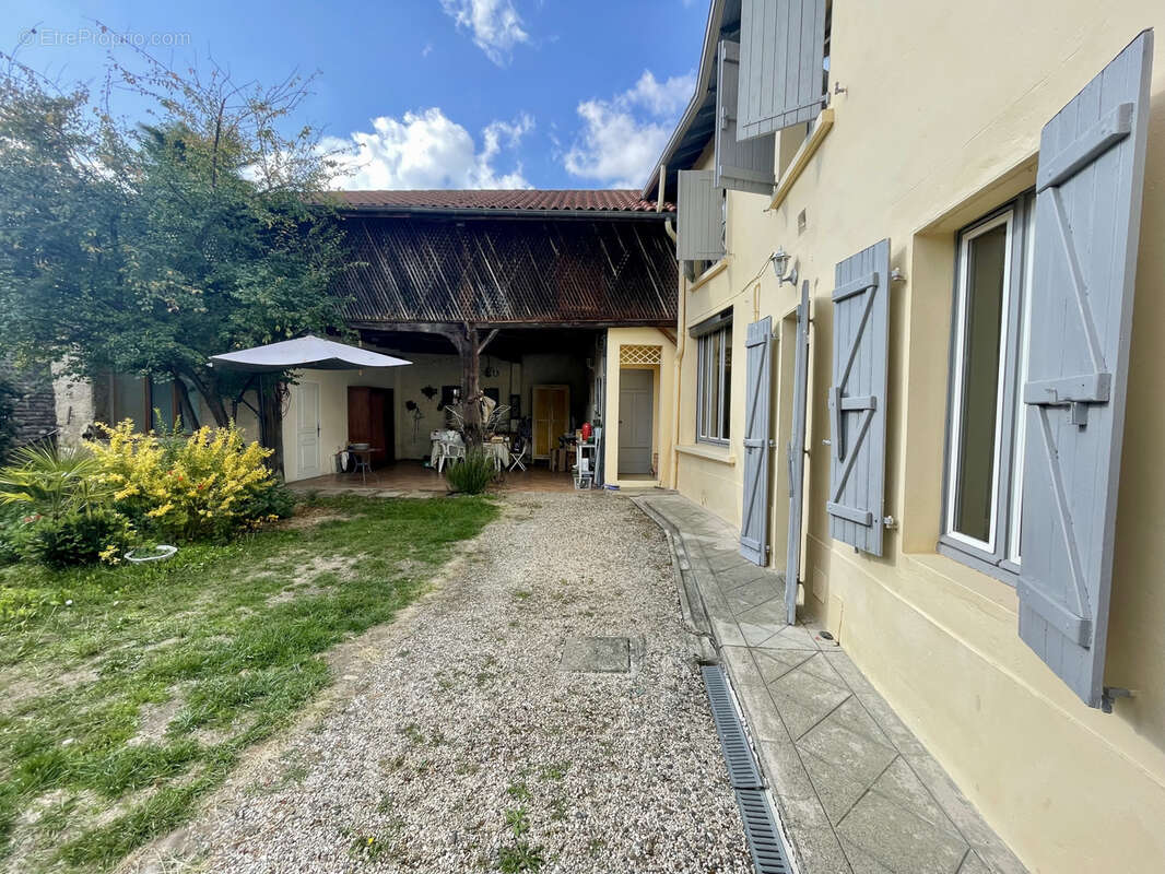 Maison à VIC-EN-BIGORRE