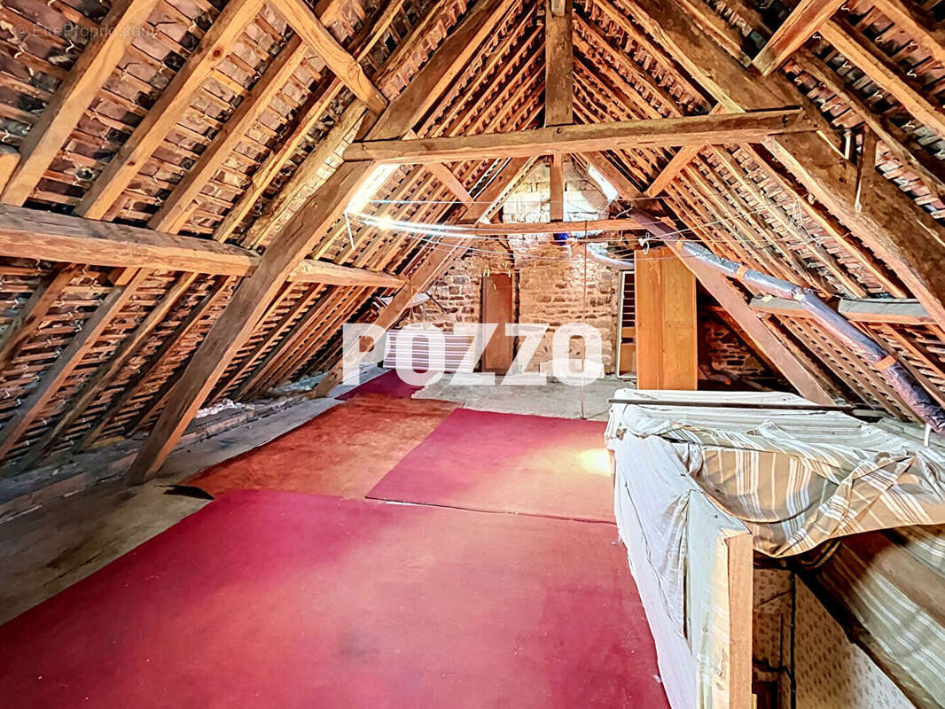 Maison à REFFUVEILLE