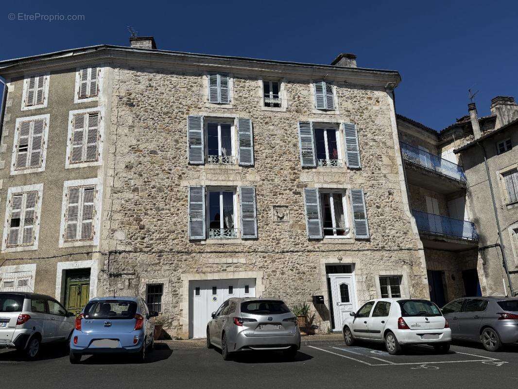 Maison à NONTRON