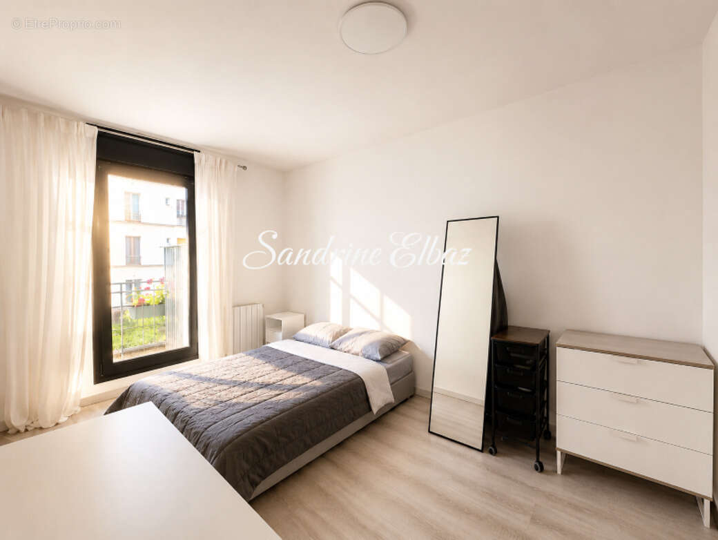 Appartement à PARIS-20E