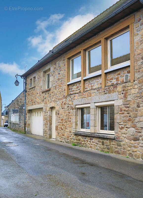 Maison de caractère - Chatelaudren Plouagat - 242m² - photo 3