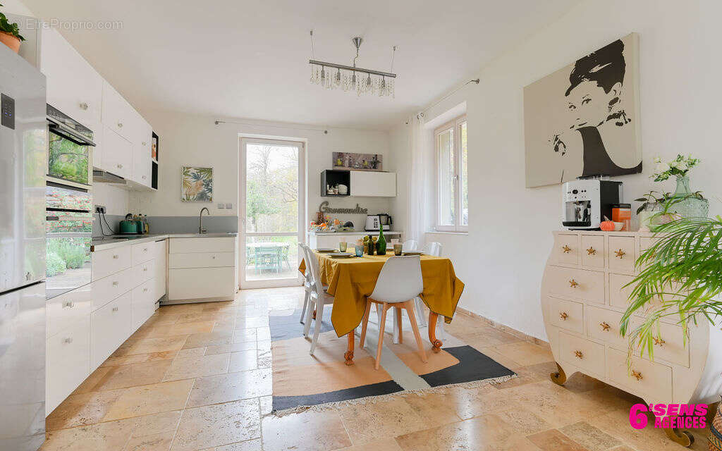 Maison à FRANCHEVILLE