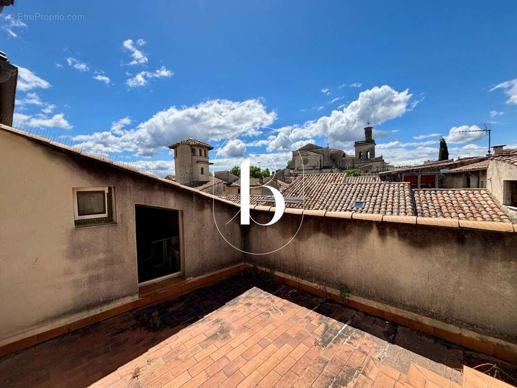 Appartement à UZES