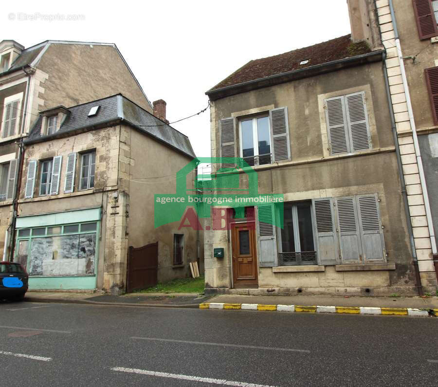 Maison à CLAMECY
