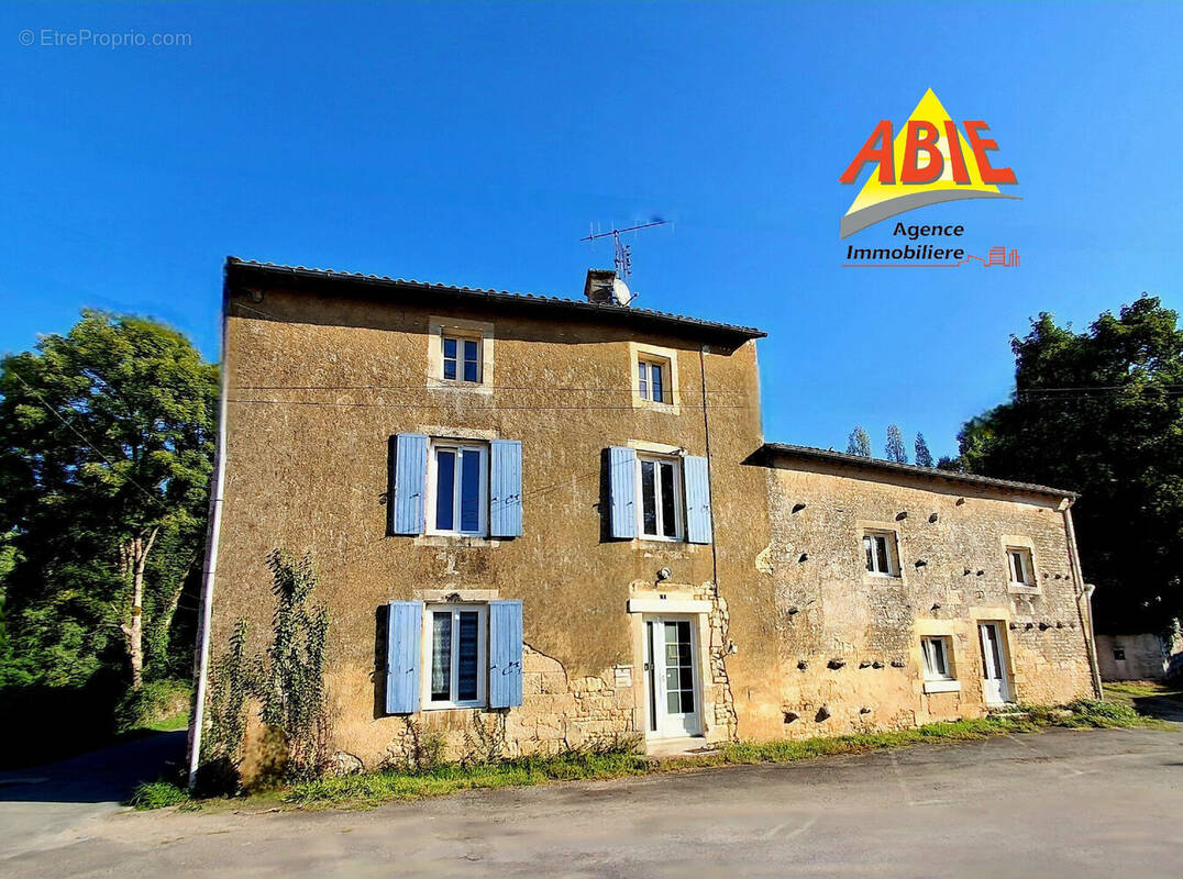 Photo 1 - Maison à LA CRECHE