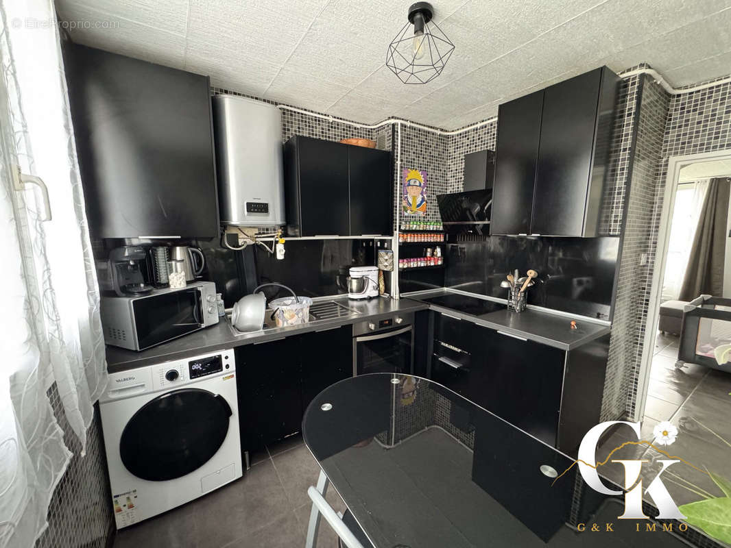 Appartement à FONTAINE