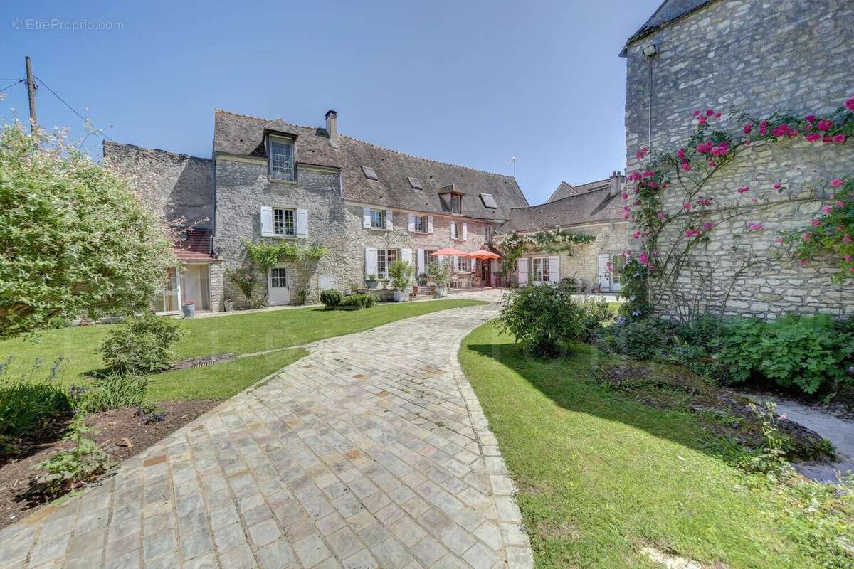 Maison à MONTAINVILLE