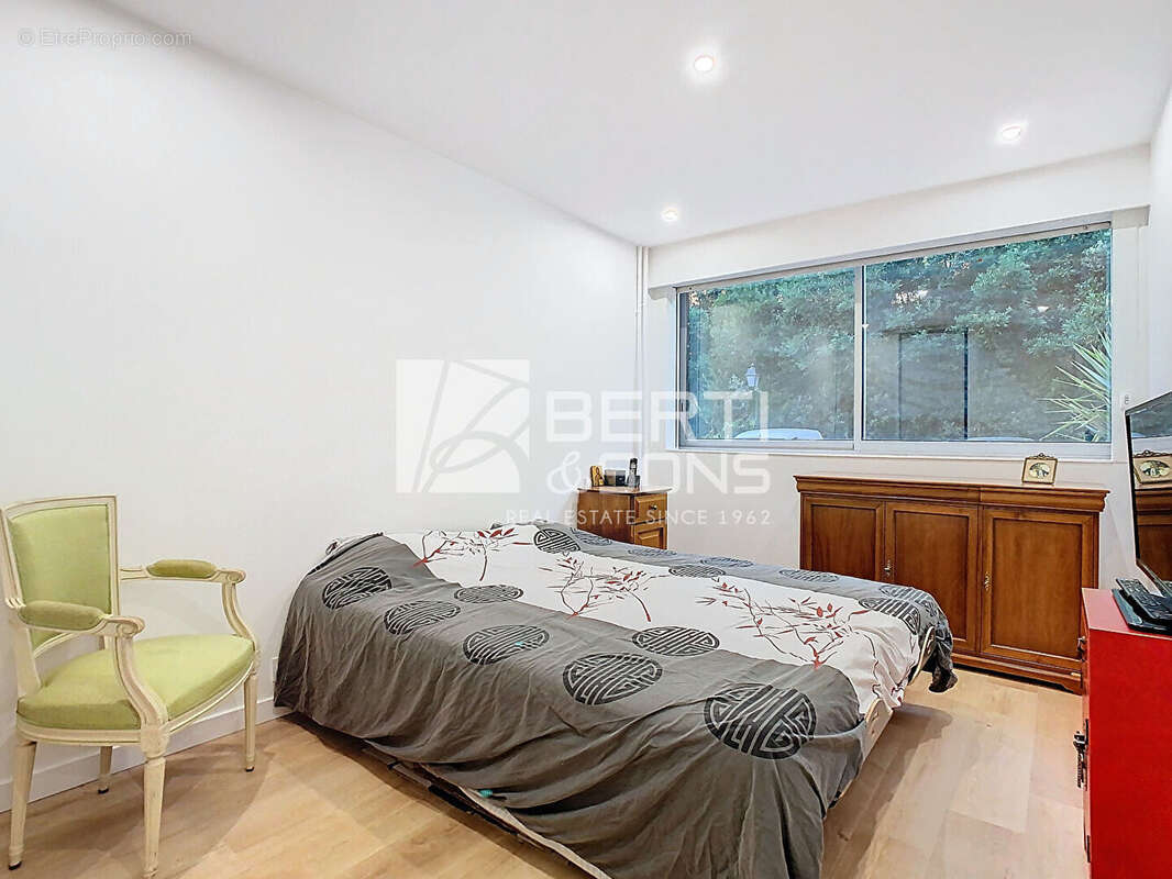 Appartement à MANDELIEU-LA-NAPOULE