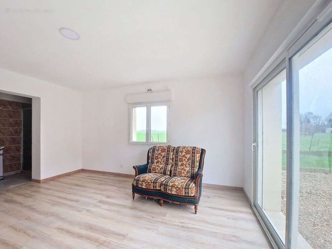 55894482d.jpg - Maison à ETREPAGNY