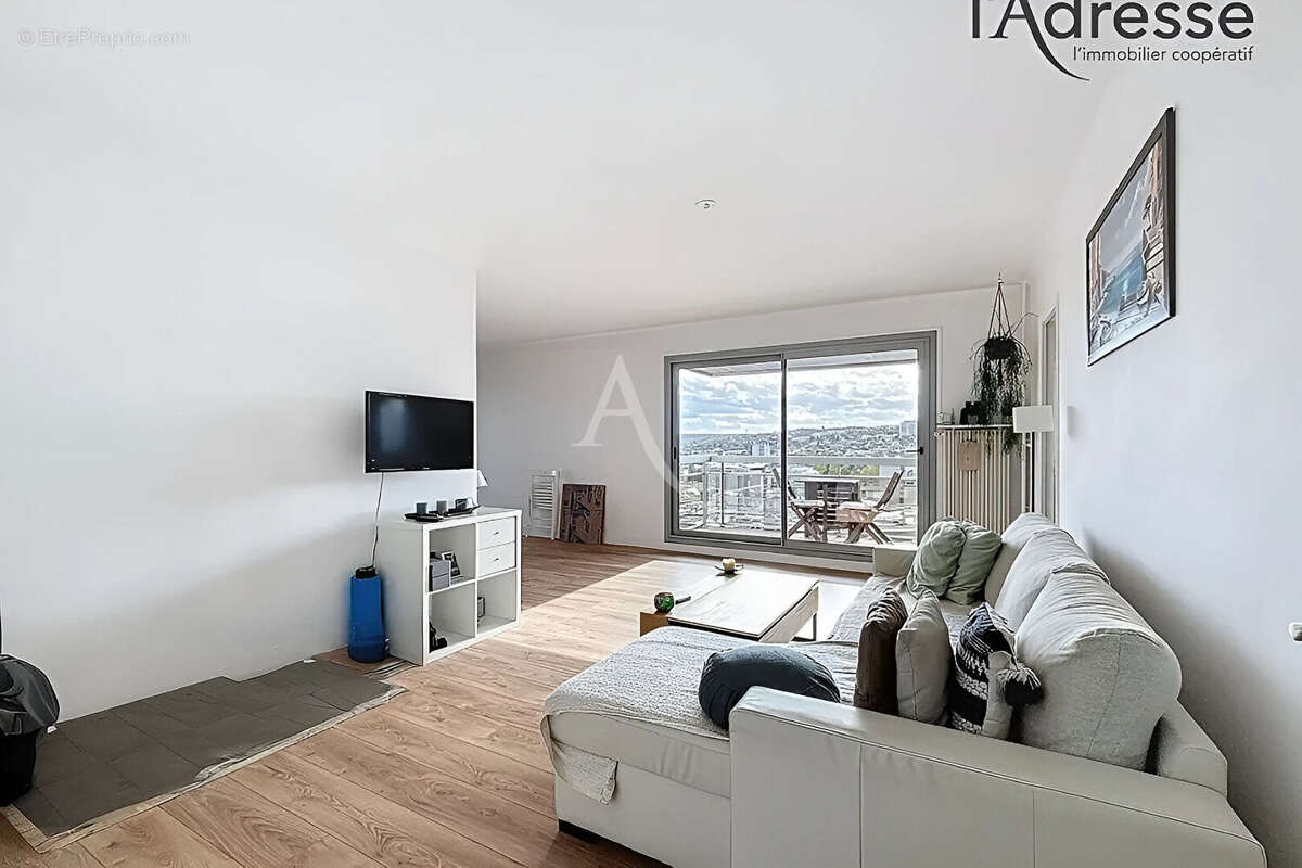 Appartement à SURESNES