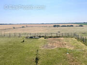 Maison à NANTEAU-SUR-ESSONNE
