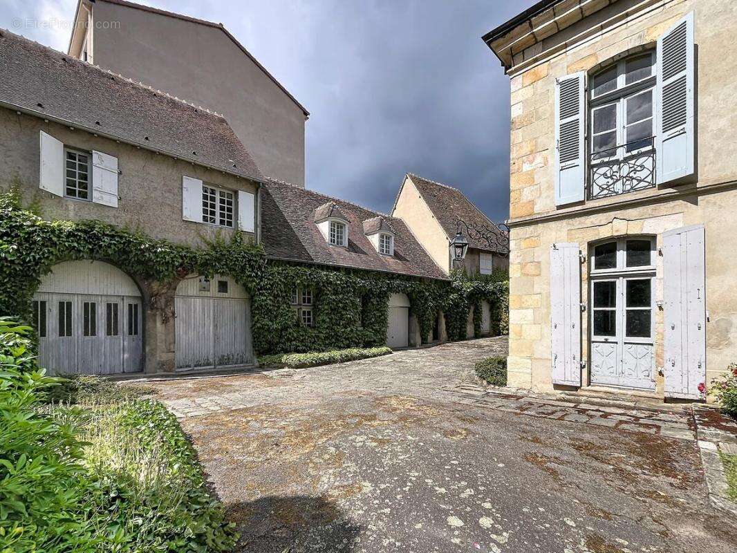 Maison à MONTLUCON