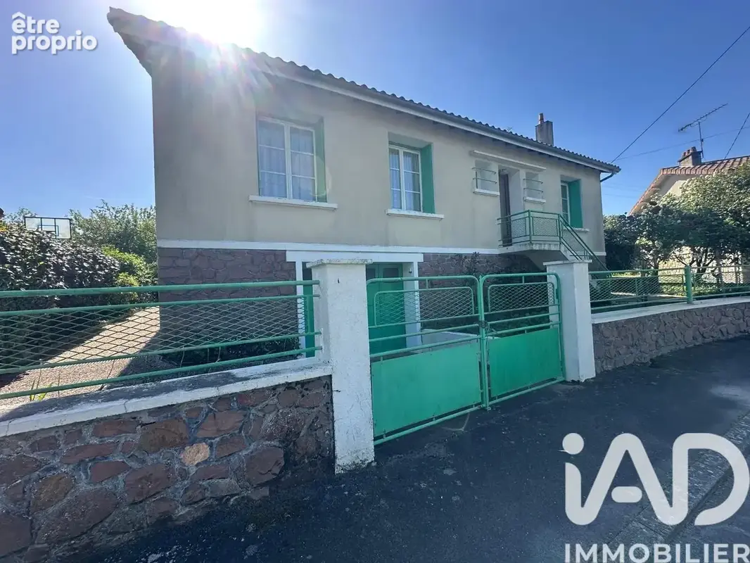 Photo 1 - Maison à PARTHENAY