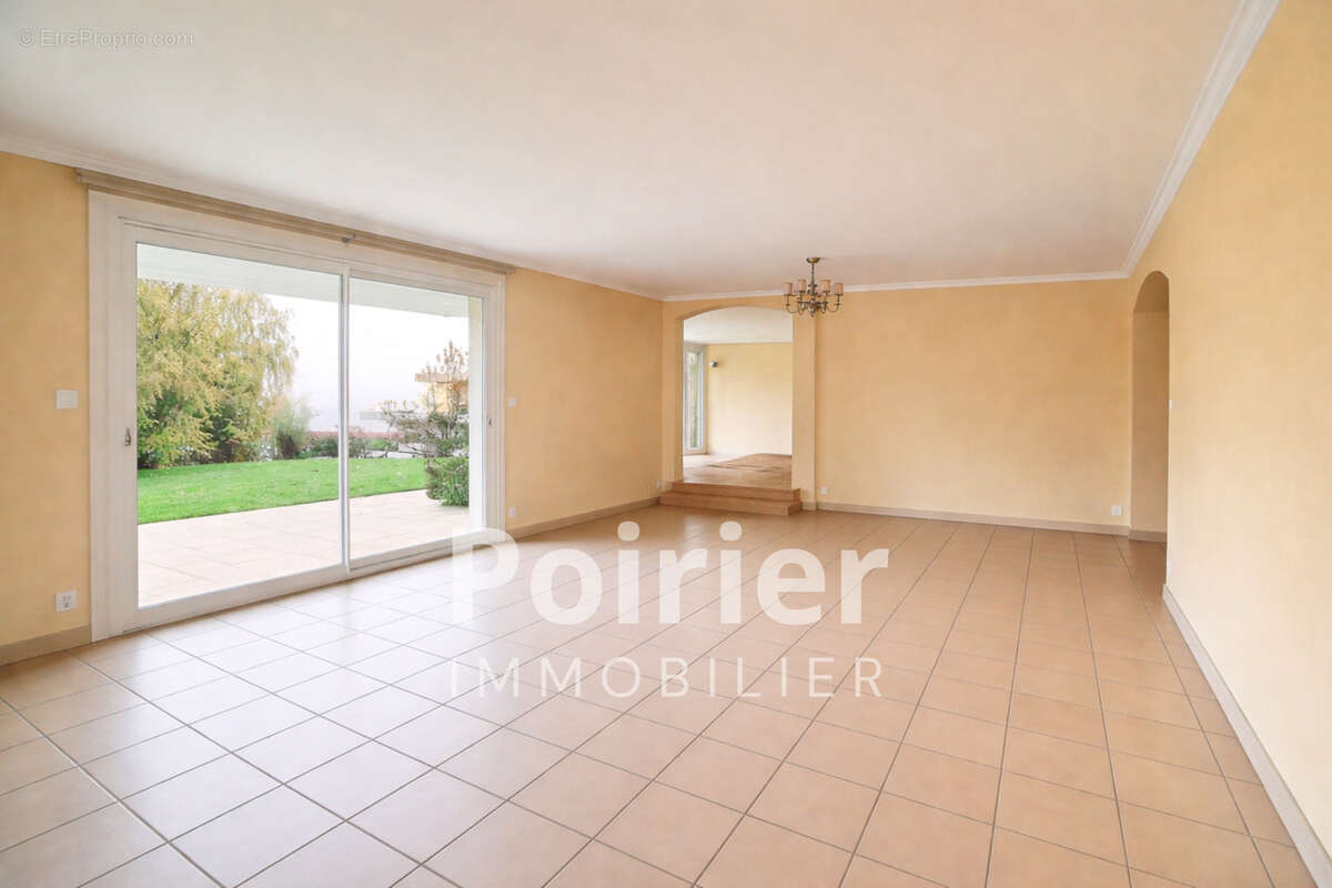 Propriété familiale avec vue imprenable - photo 2