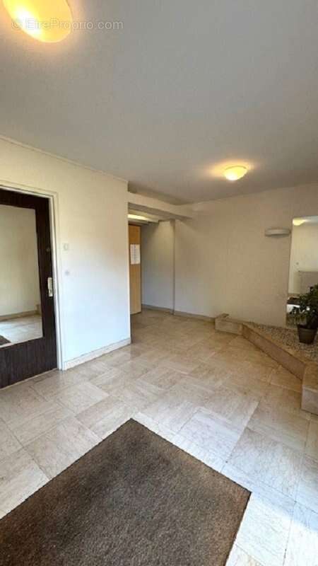 Appartement à SAINT-MAUR-DES-FOSSES