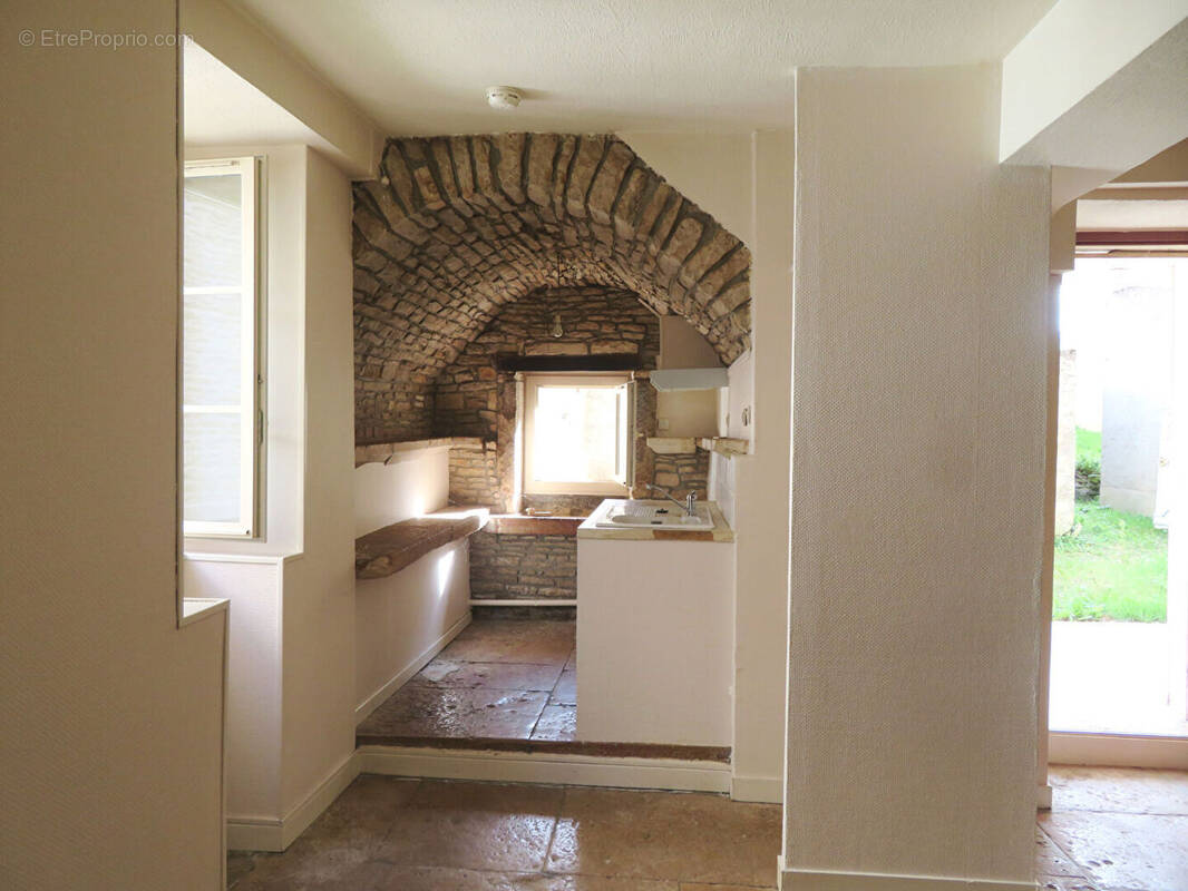 Maison à FLEUREY-SUR-OUCHE