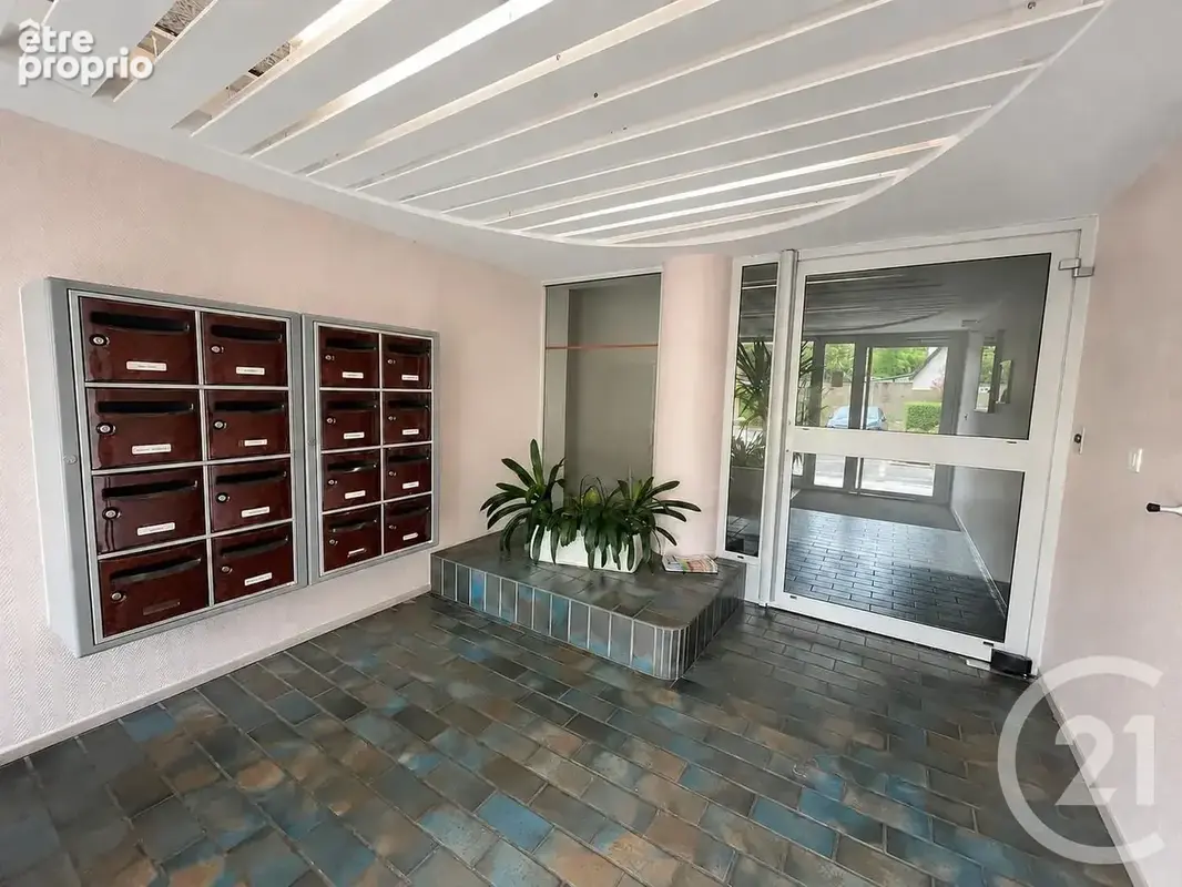 Appartement 3 pièces 69 m² à vendre à Vernon (27200) - photo 2