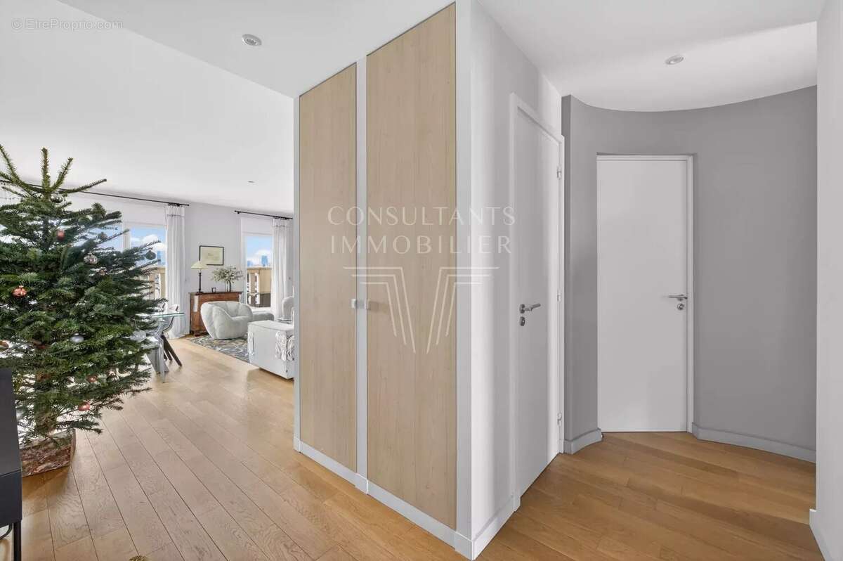 Appartement à LEVALLOIS-PERRET