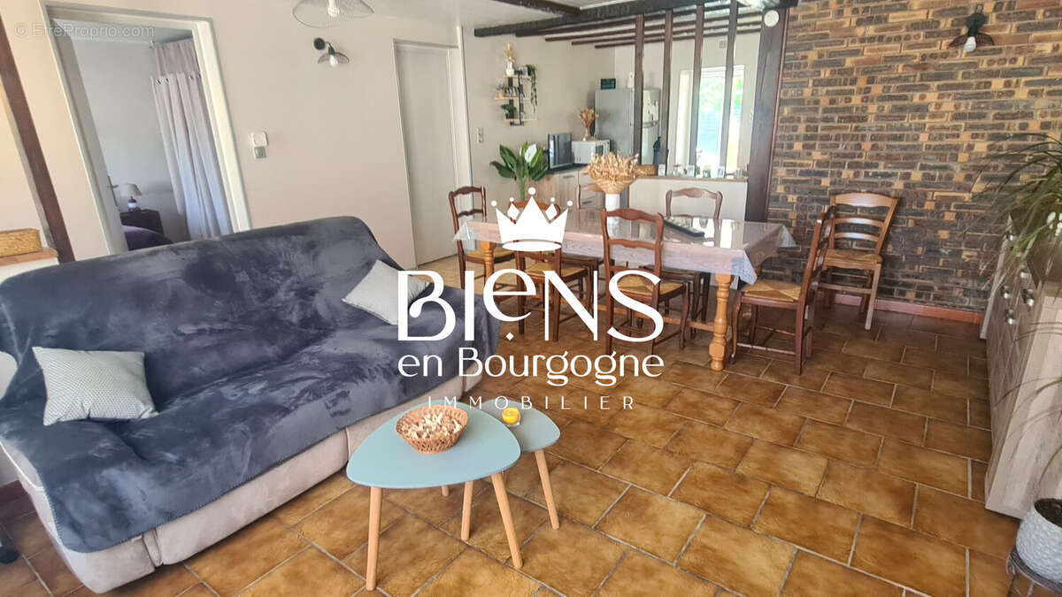 Maison à SEURRE