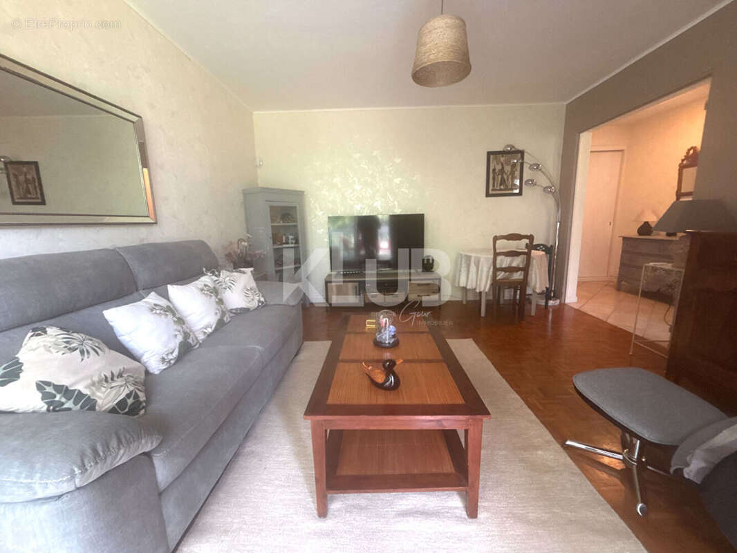 Appartement Marseille  3 pièce(s) 60 m2 avec loggias et cave - photo 5
