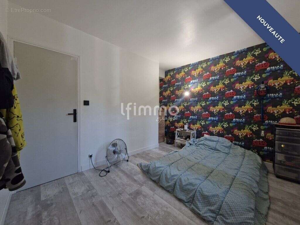Maison familiale 98m² avec piscine et grands garages – Montazels - photo 7