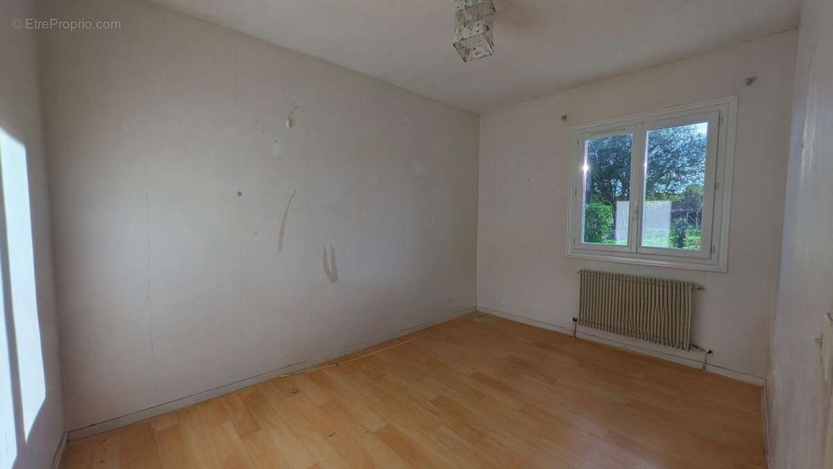 Maison à AUBIE-ET-ESPESSAS